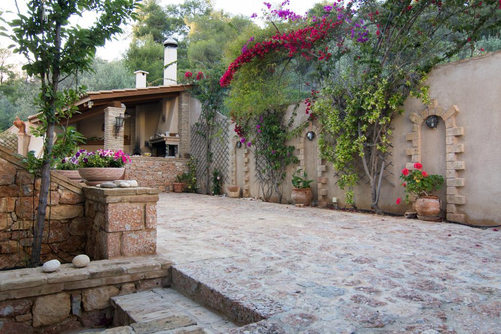 Villa Maira Luxurious With Private Swimming Pool Kórfos 外观 照片