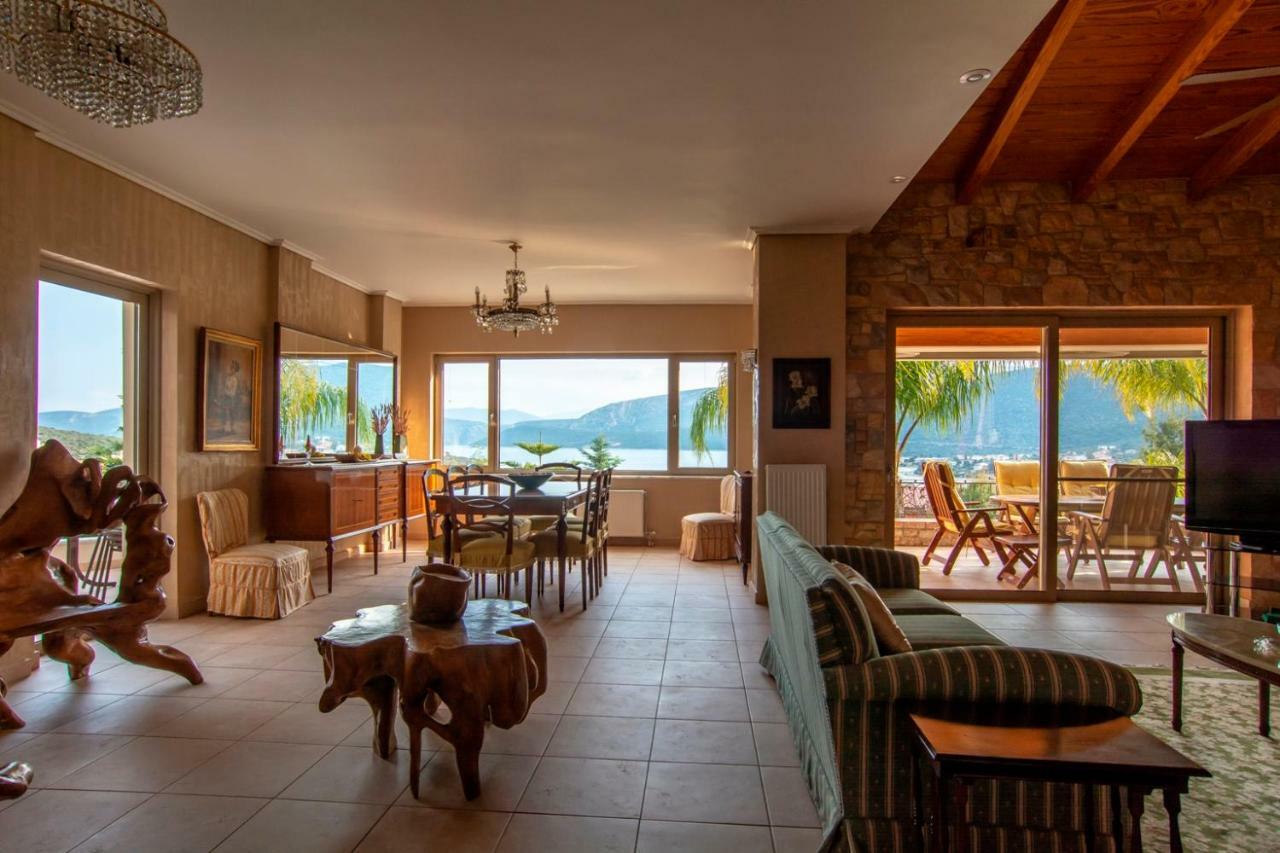 Villa Maira Luxurious With Private Swimming Pool Kórfos 外观 照片