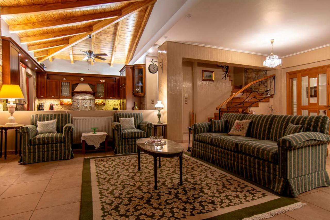 Villa Maira Luxurious With Private Swimming Pool Kórfos 外观 照片